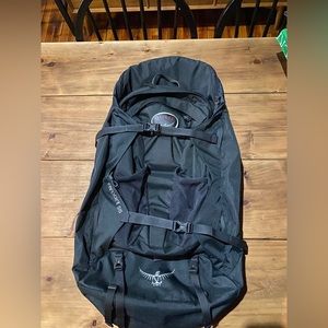 OSPREY FARPOINT 55L MEN'S TRAVEL PACK, black with green interior, 2 bags in 1